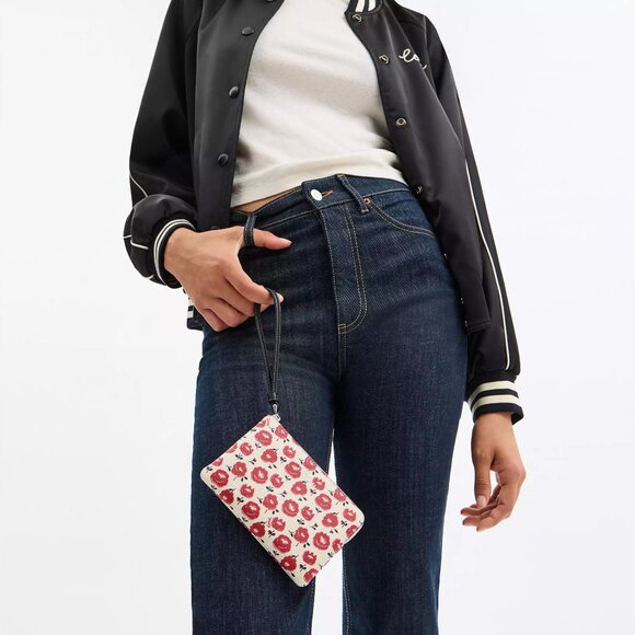 ❤️🌸 Coach Corner Zip Wristlet With Floral Print - Picture 2 of 7